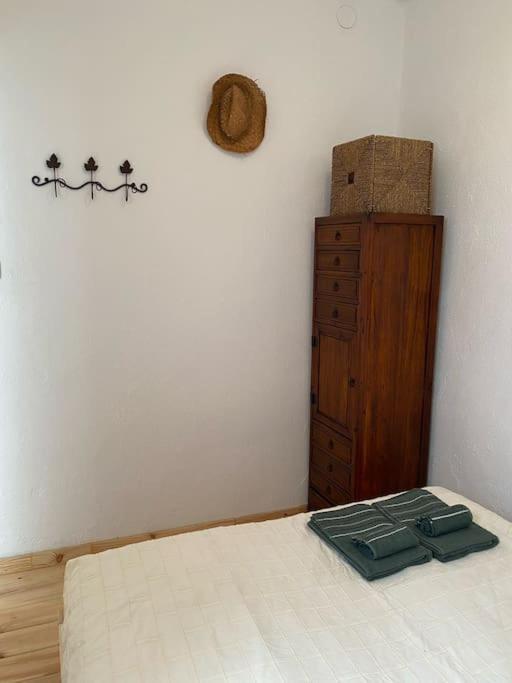 Agradable Casa Rural Con Suelos De Madera Santa Olalla del Cala Bagian luar foto